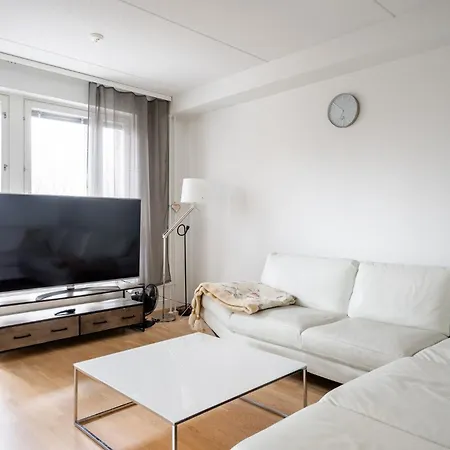 2 Bedroom With Sauna, Free Parking And Center Location Apartment
