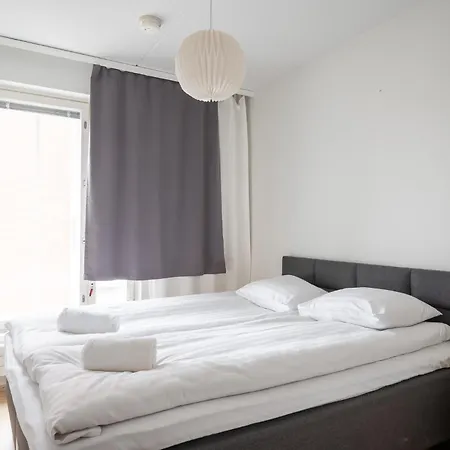 Apartment 2 Bedroom With Sauna, Free Parking And Center Location